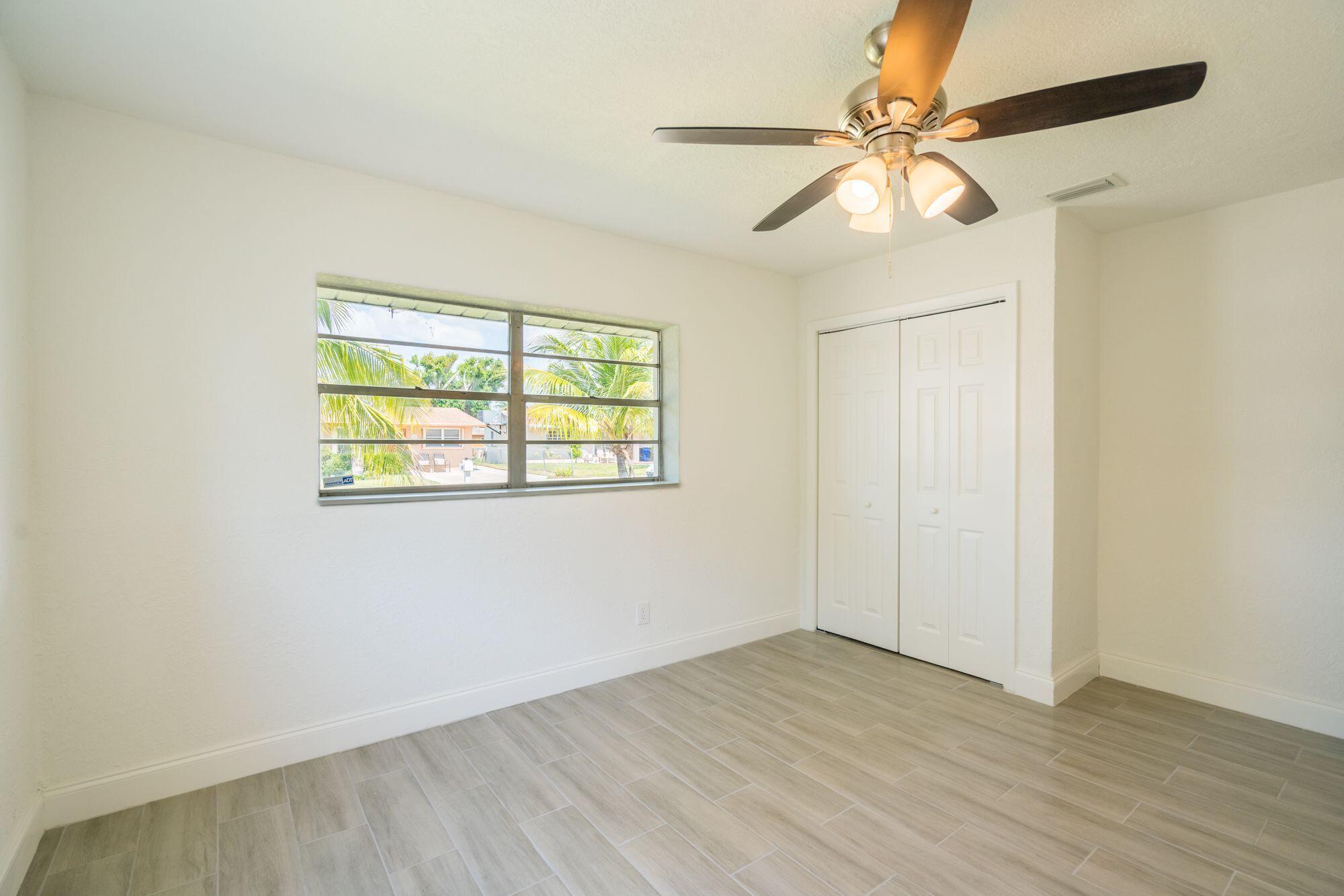 COLLEGE PARK - Residential Lease