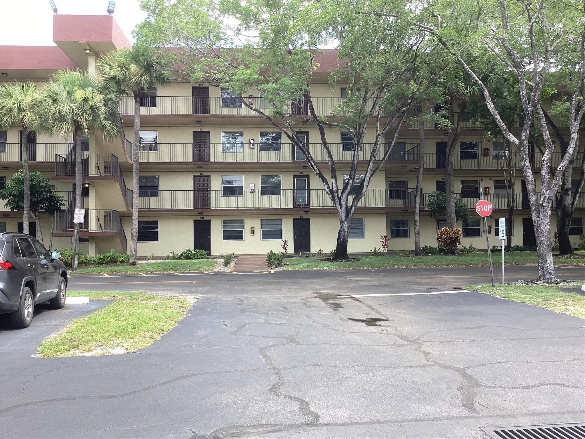 CYPRESS CHASE NORTH NO 3 - Residential