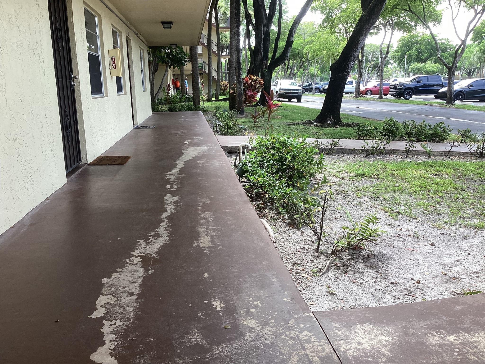 CYPRESS CHASE NORTH NO 3 - Residential