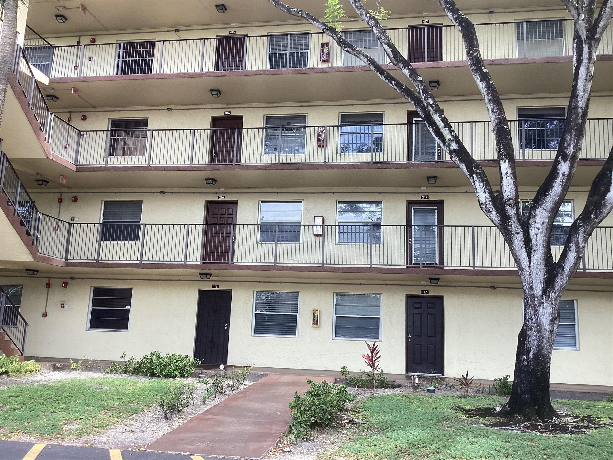 CYPRESS CHASE NORTH NO 3 - Residential