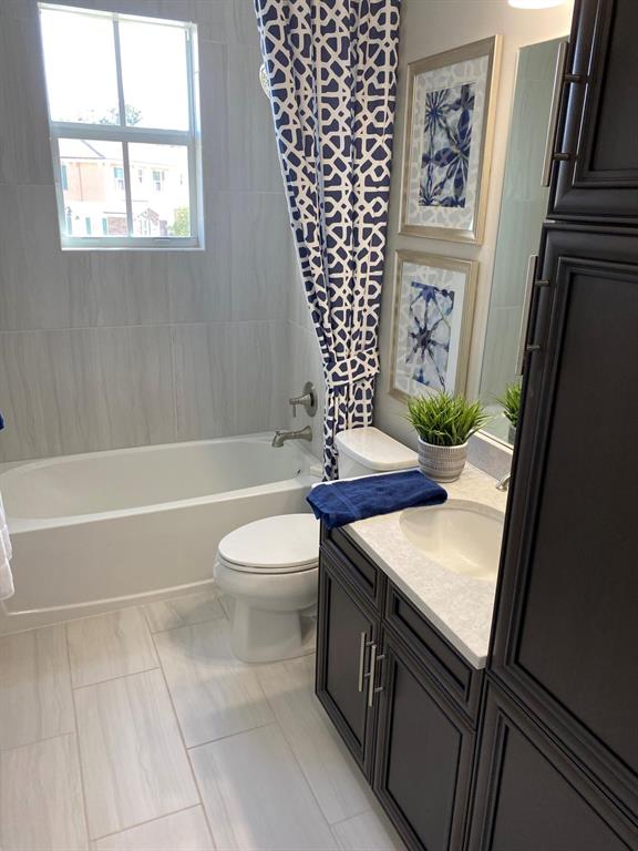 TREVI ISLE - Residential