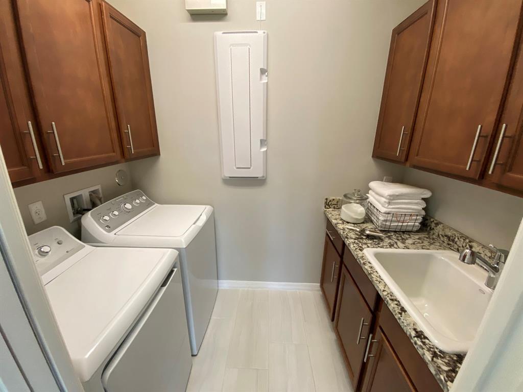 TREVI ISLE - Residential