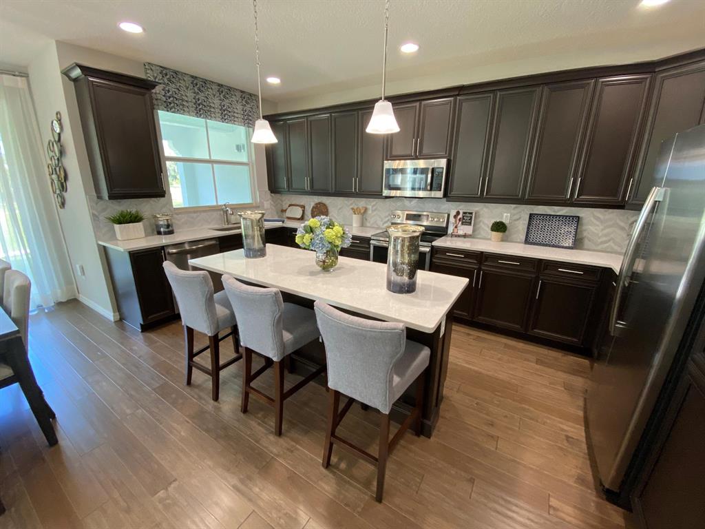 TREVI ISLE - Residential