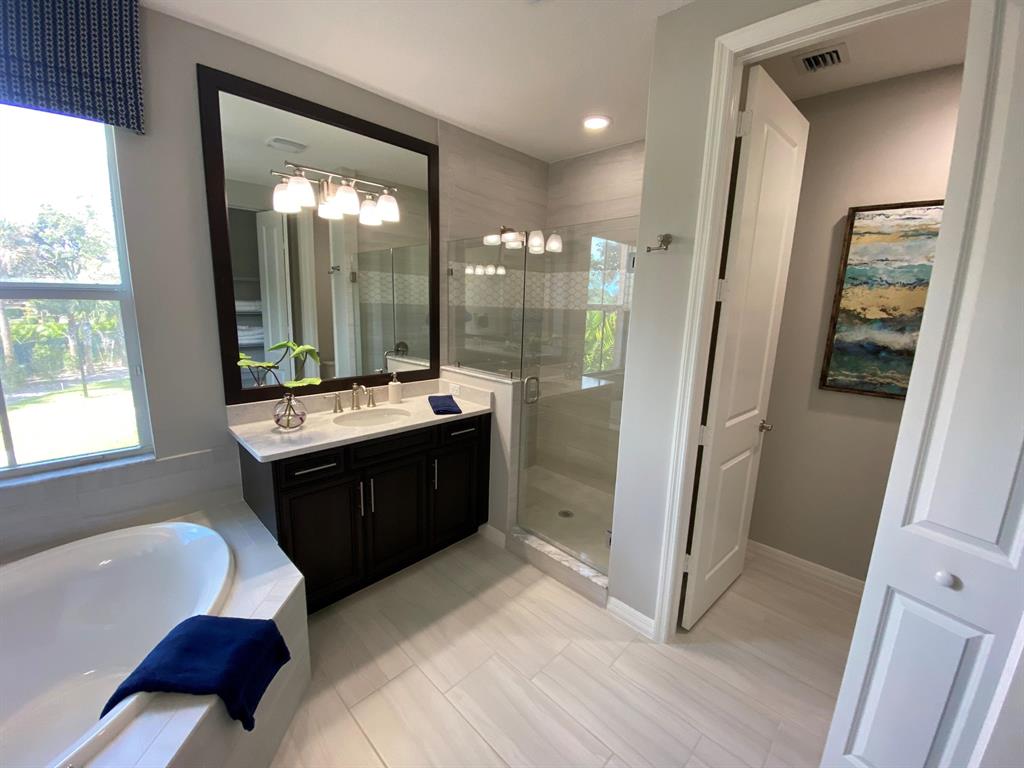 TREVI ISLE - Residential