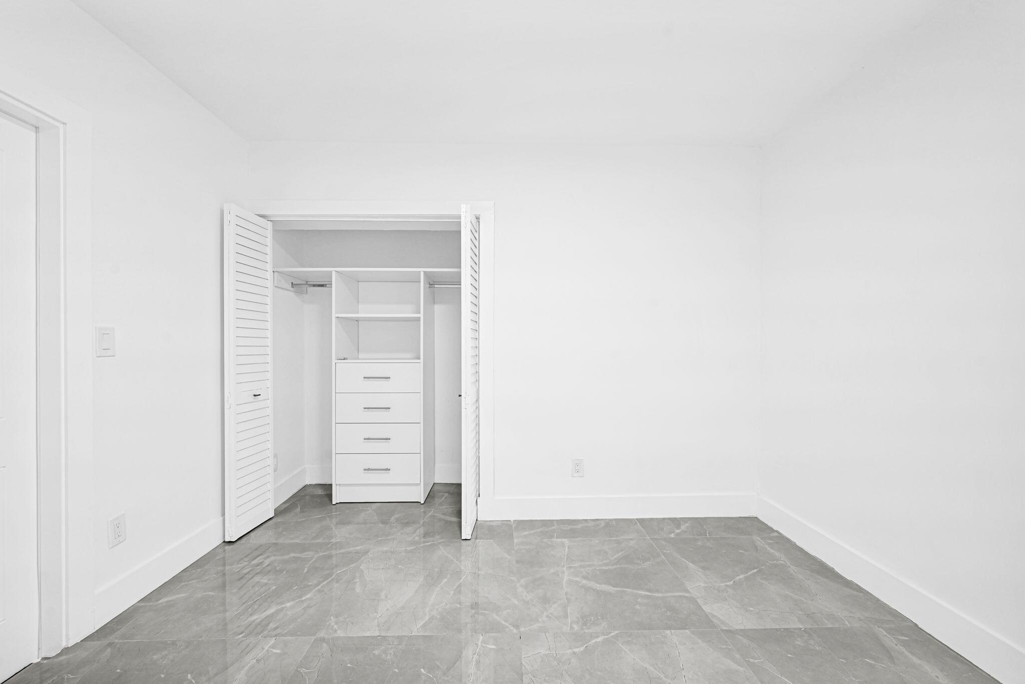 WESTWOOD LAKE 2ND ADDN - Residential Lease