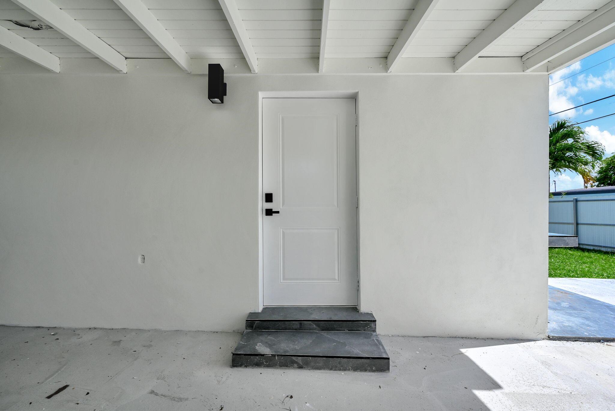 WESTWOOD LAKE 2ND ADDN - Residential Lease