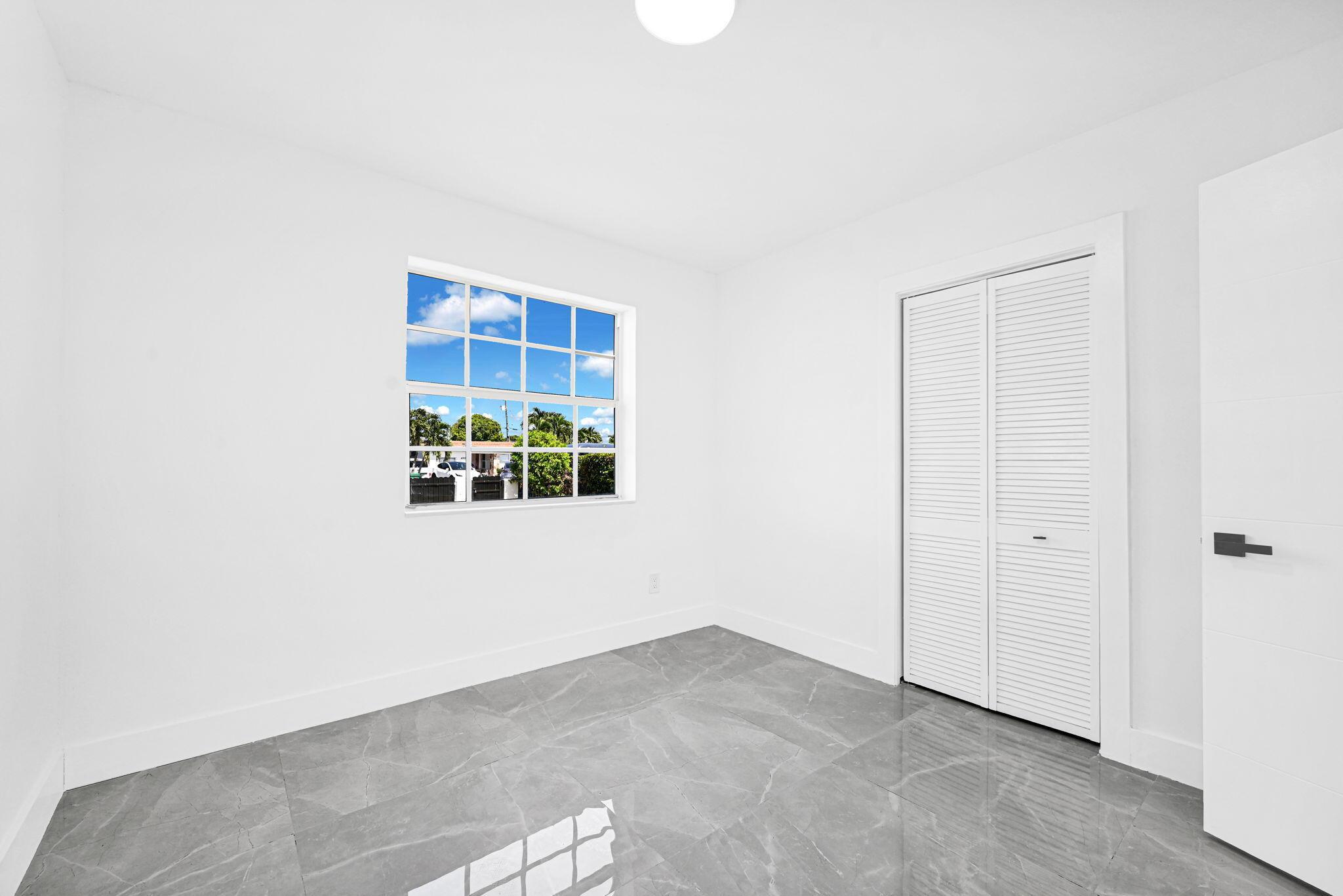 WESTWOOD LAKE 2ND ADDN - Residential Lease