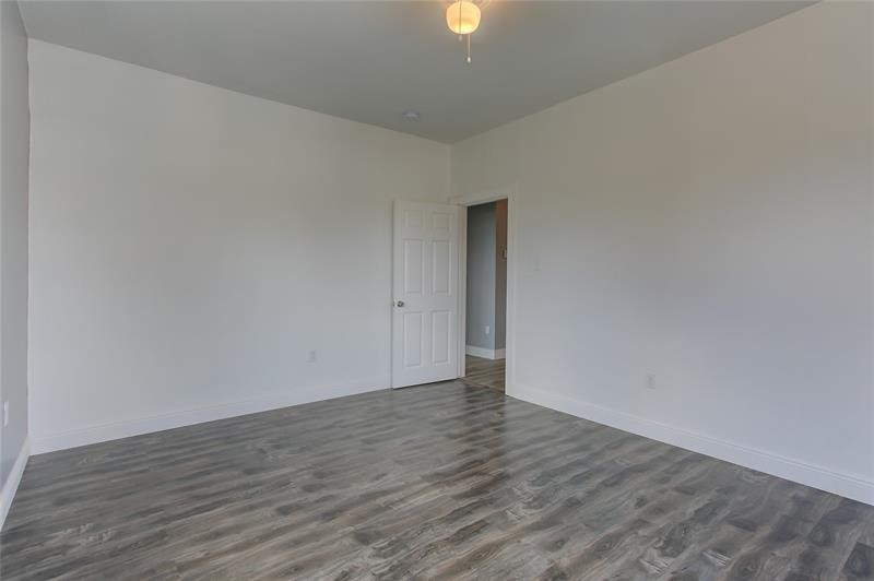 Hollywood 1-21 B - Residential Lease