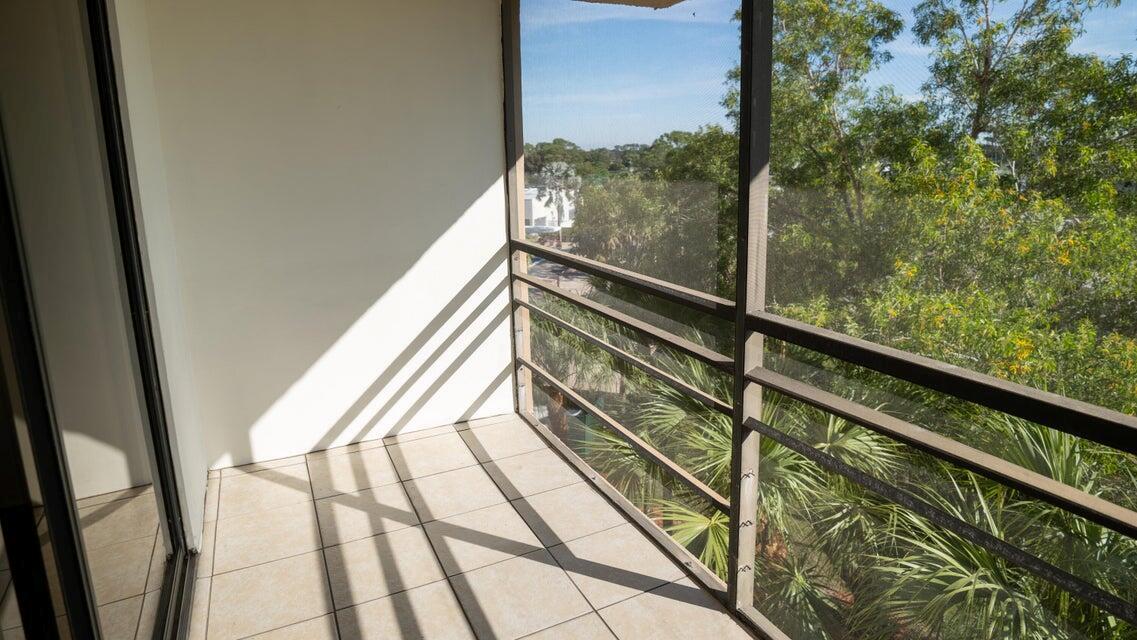 SUNRISE OF PALM BEACH CON - Residential Lease