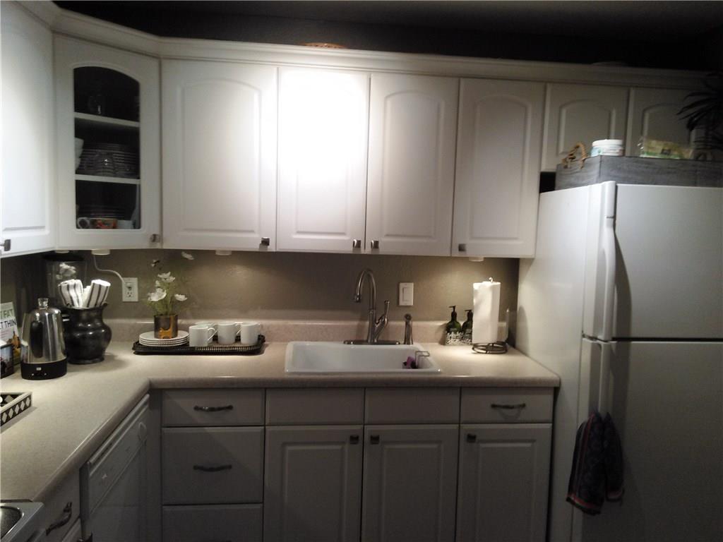 BAY COLONY CLUB - Residential