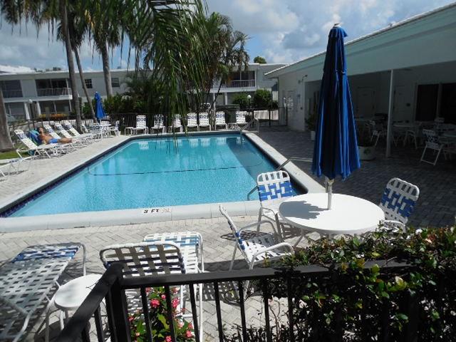 BAY COLONY CLUB - Residential