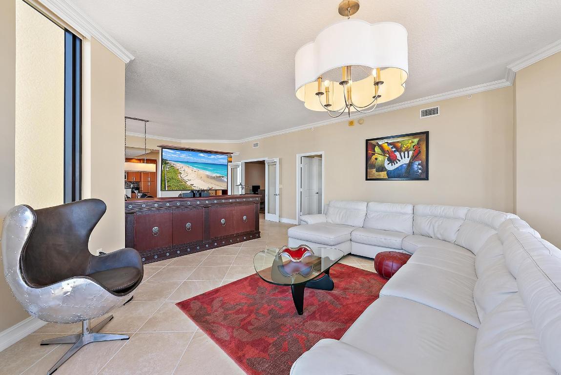 701 S Olive Avenue 719