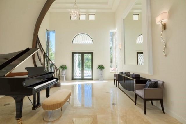 FOXE CHASE - Residential