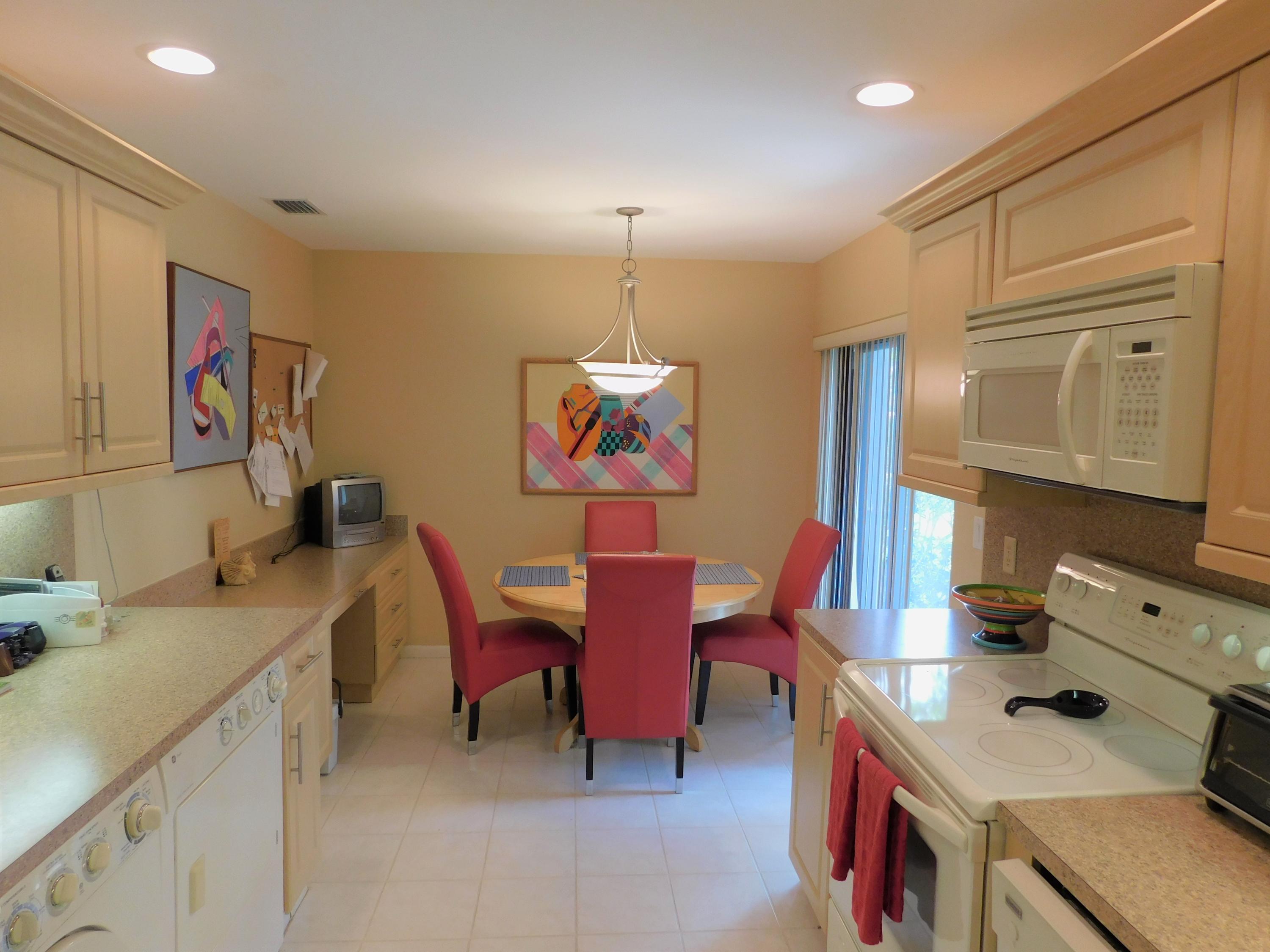 EASTGATE AT HUNTERS RUN CONDO - Residential