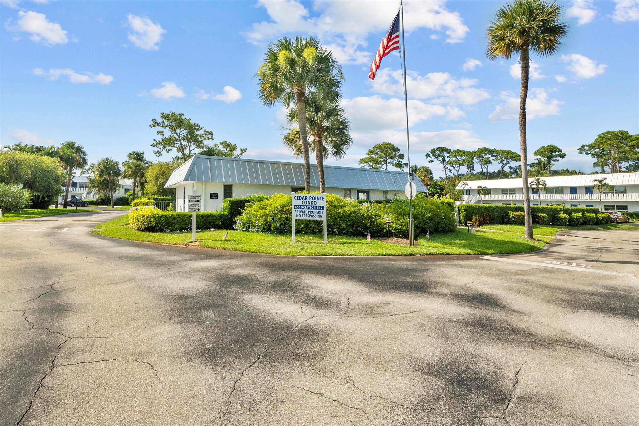 Cedar Pointe - Residential