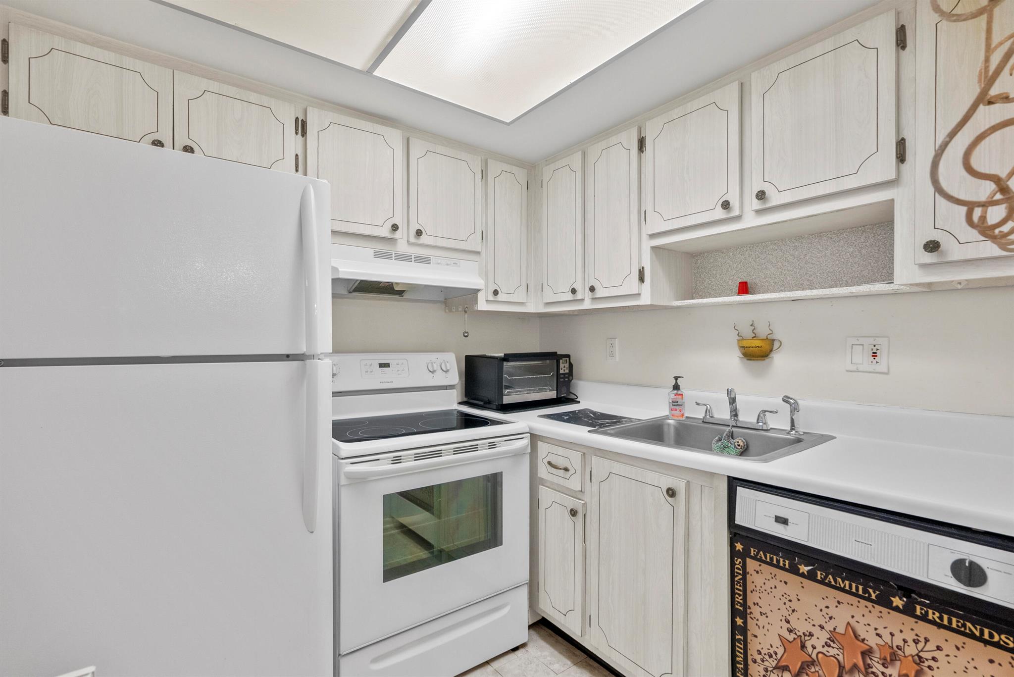 Cedar Pointe - Residential