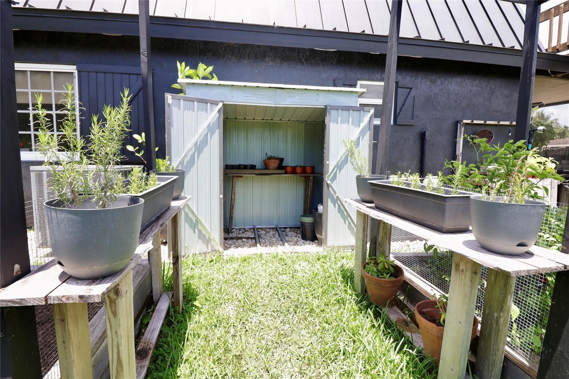 Acreage & Unrec - Residential