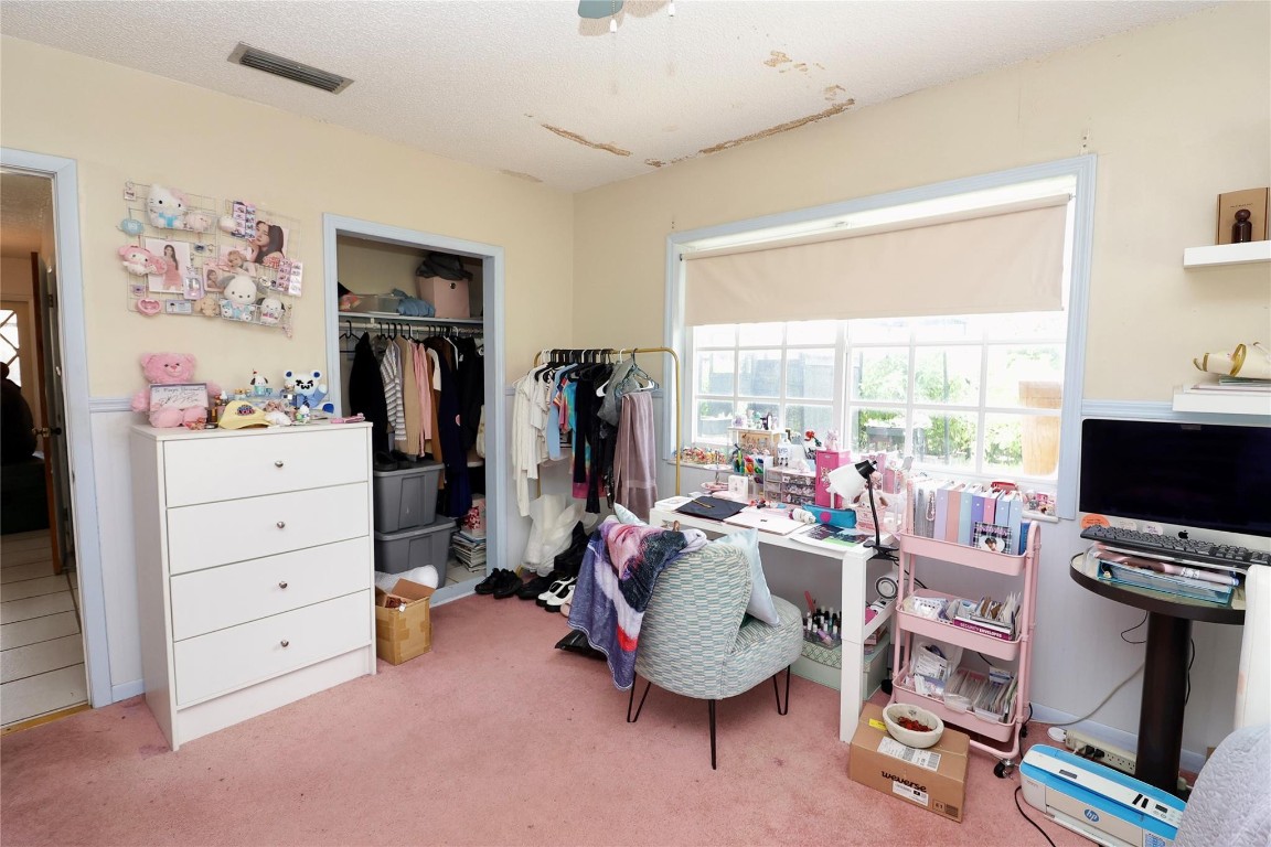 Acreage & Unrec - Residential