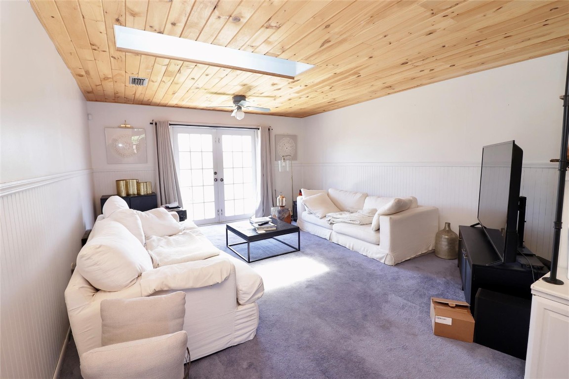 Acreage & Unrec - Residential