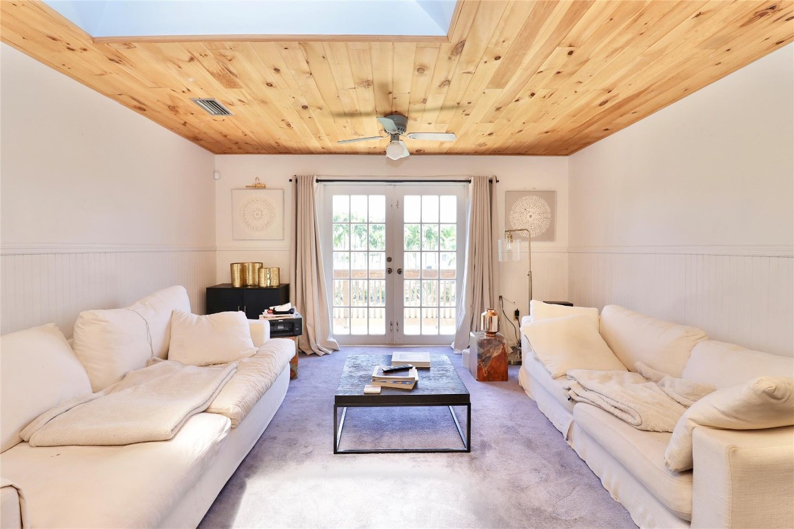 Acreage & Unrec - Residential