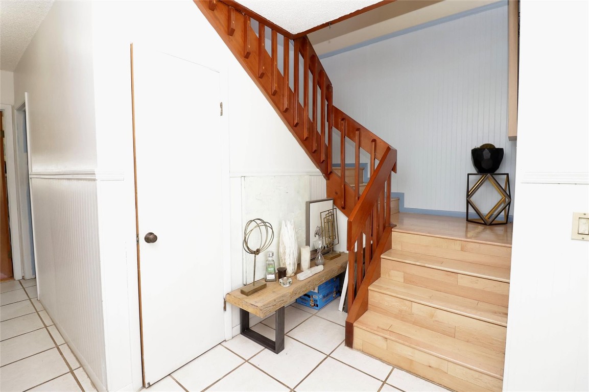 Acreage & Unrec - Residential