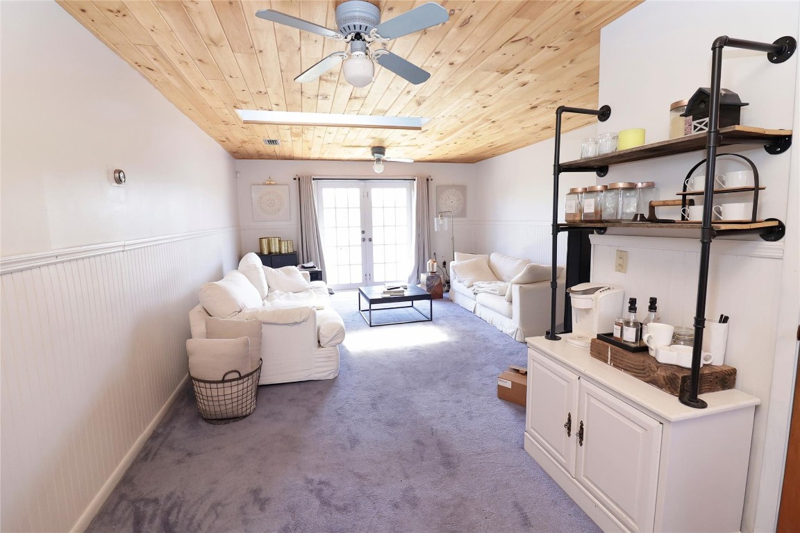 Acreage & Unrec - Residential