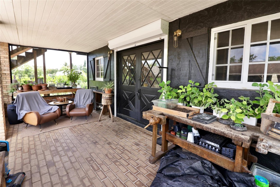 Acreage & Unrec - Residential