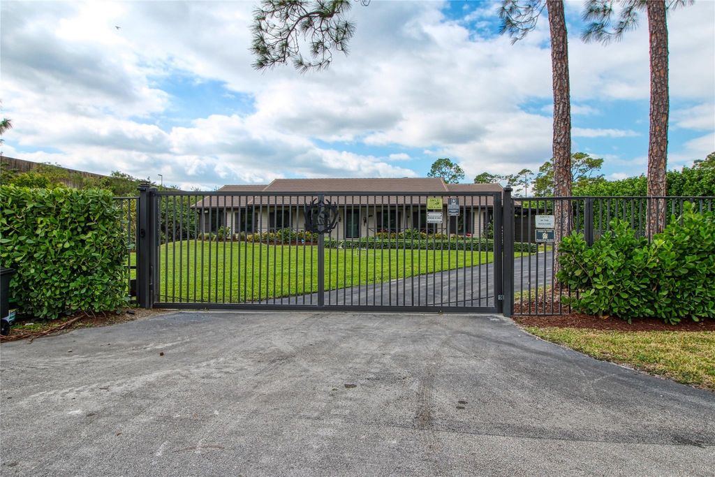 Photo of 5745 NW 72nd Way, Parkland, FL 33067 (MLS # F10422287)