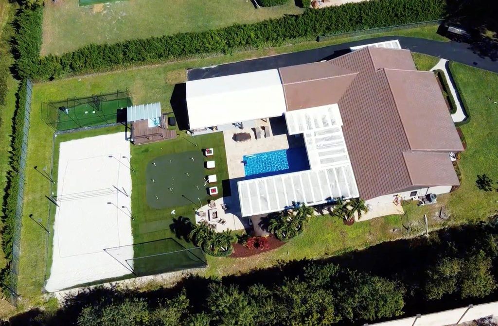 Photo of 5745 NW 72nd Way, Parkland, FL 33067 (MLS # F10422287)