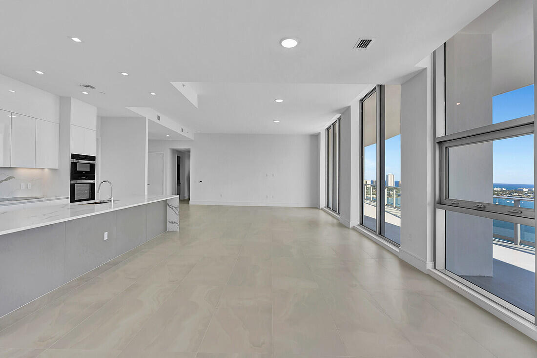 220 Lake Shore Drive 2411