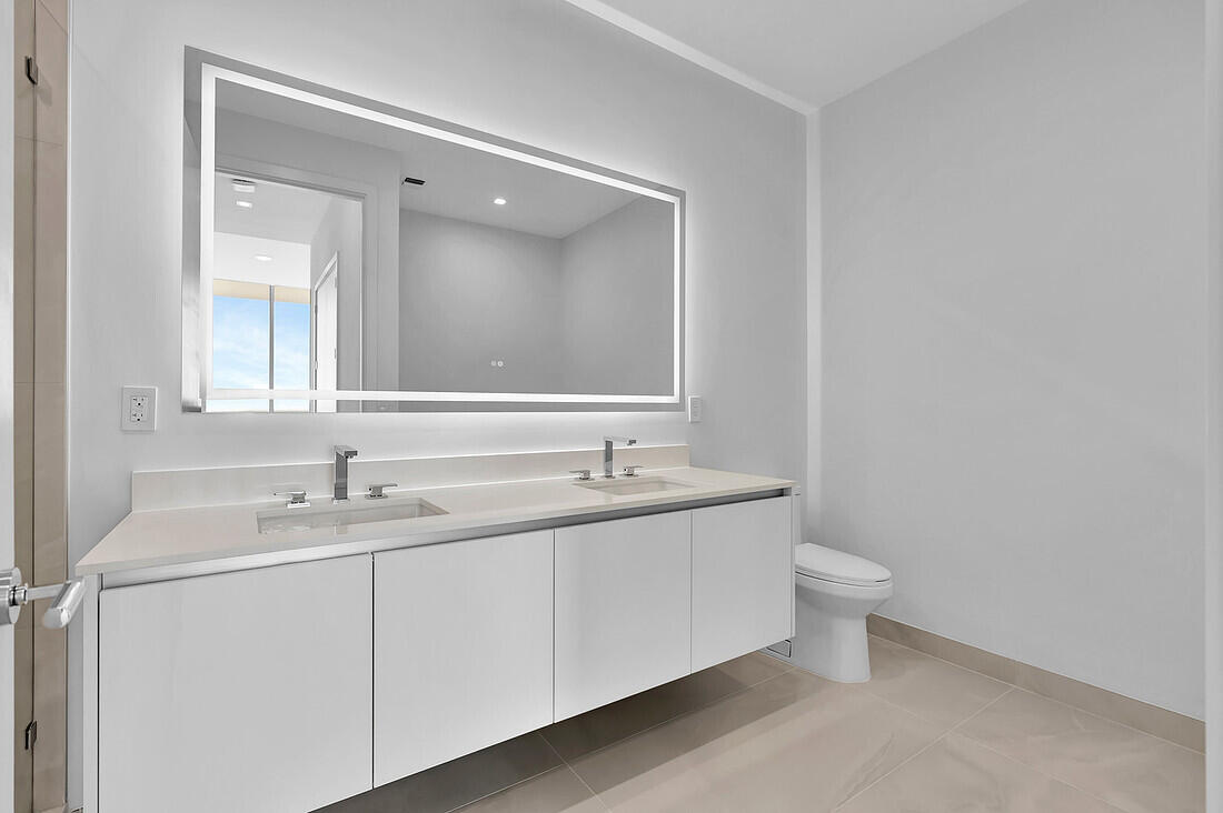 NAUTILUS 220 CONDO - Residential