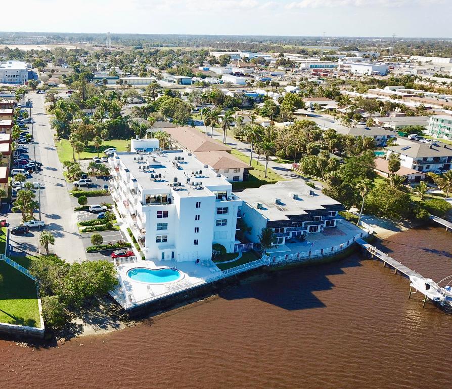 CROTON HARBOR CONDO - Residential