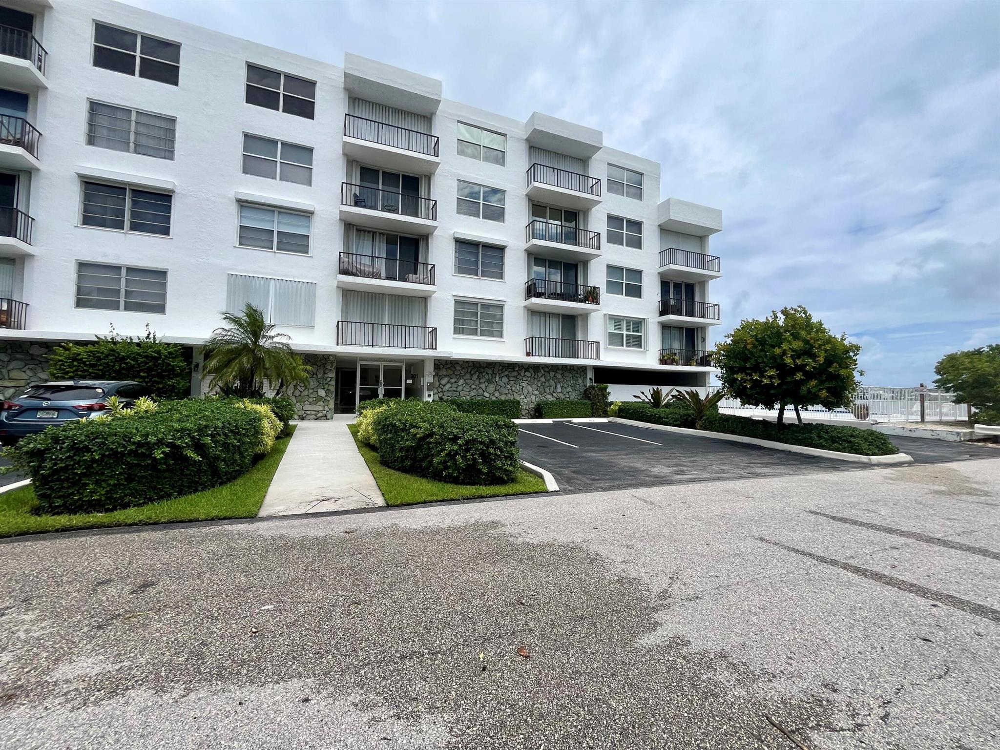 CROTON HARBOR CONDO - Residential