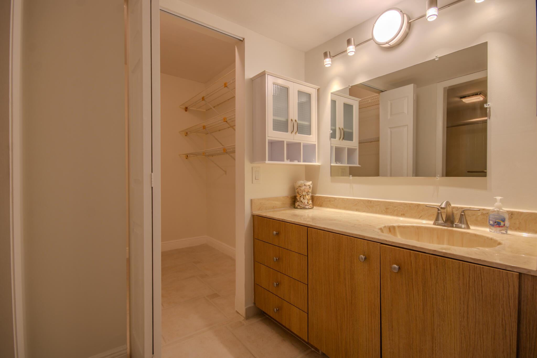 HUNTINGTON LAKES SEC ONE - Residential