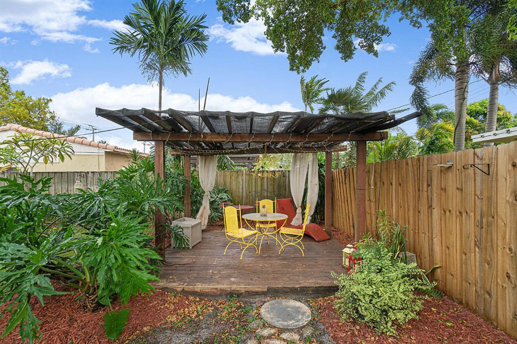 CROISSANT PARK - Residential