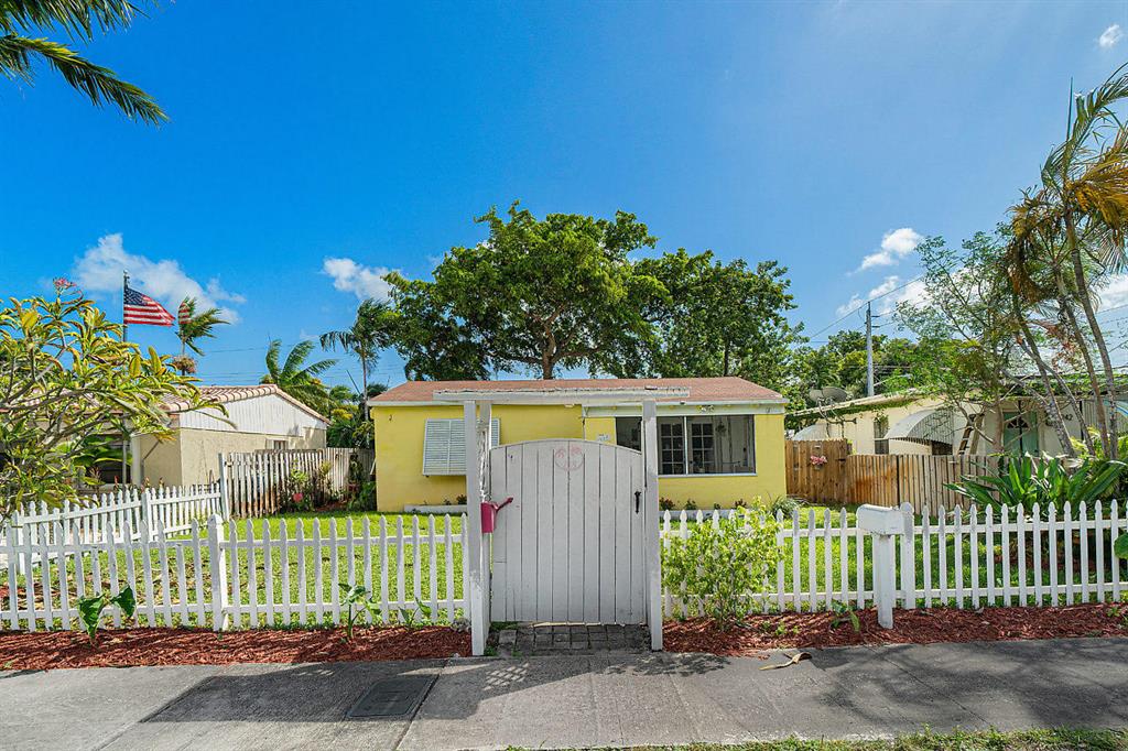 CROISSANT PARK - Residential