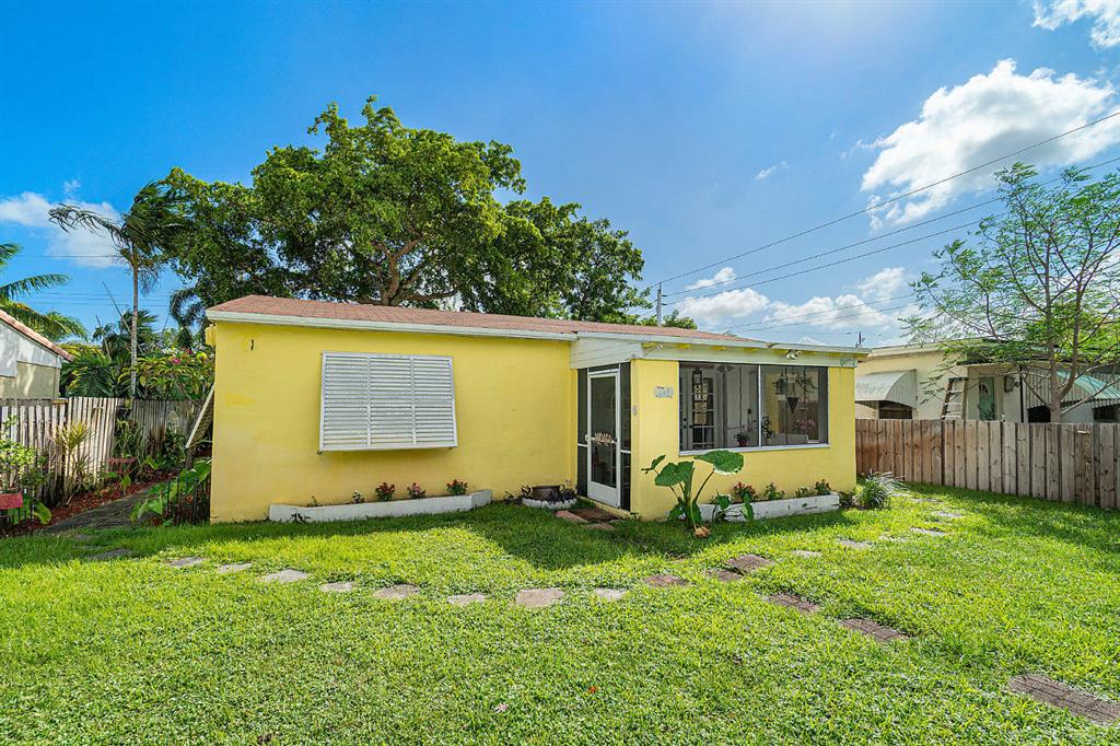 CROISSANT PARK - Residential