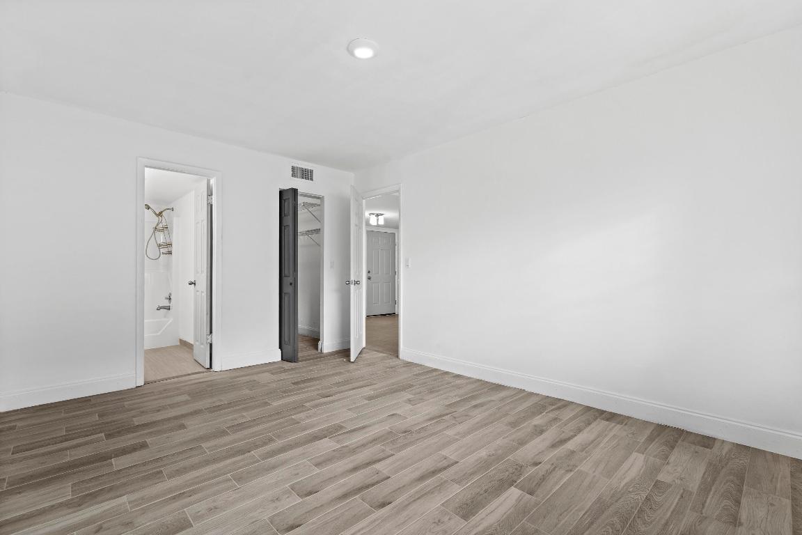 GOLDEN LAKES VILLAGE COND 1 THRU 13-A - Residential Lease