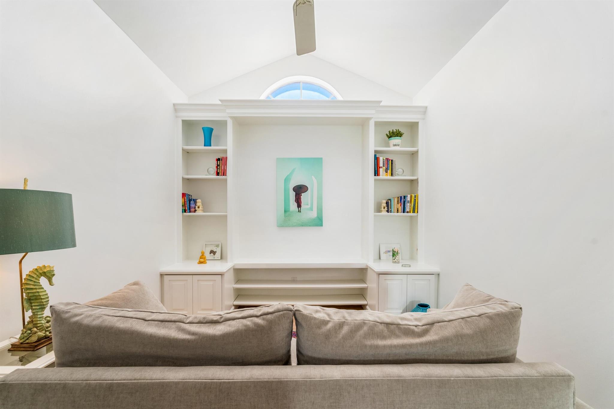 SEA FOREST COURT SUBDIVIS - Residential