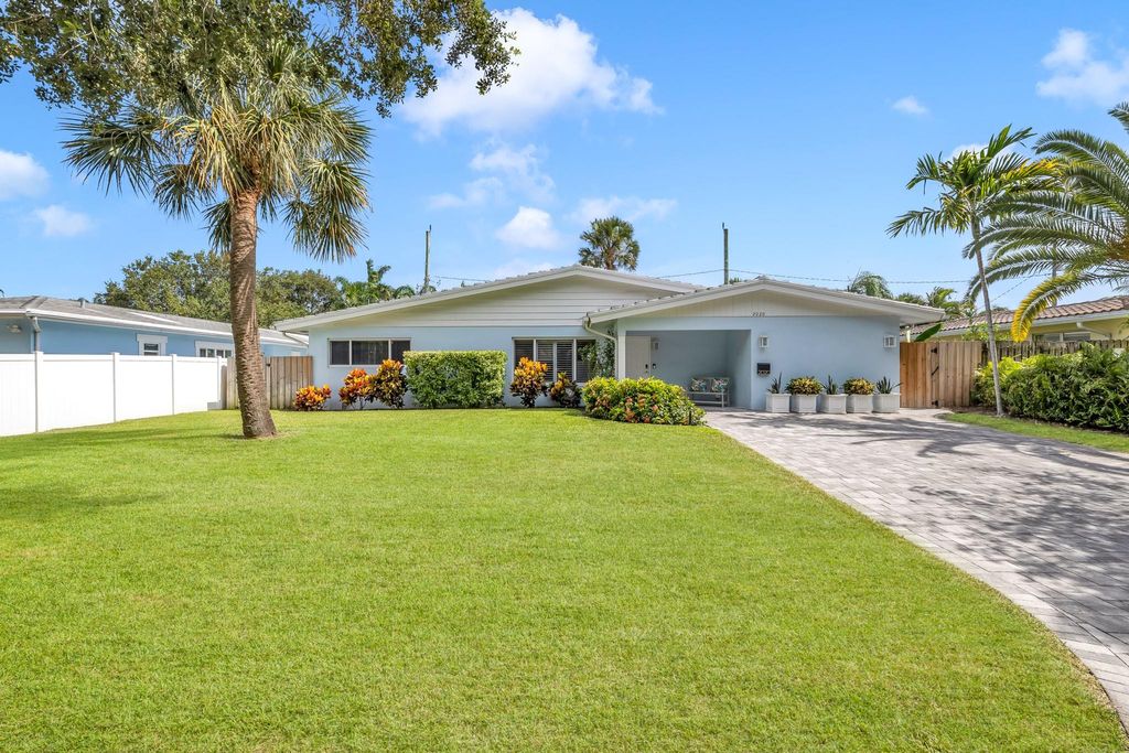 Photo of 2020 NE 34th Ct, Lighthouse Point, FL 33064 (MLS # F10518413)