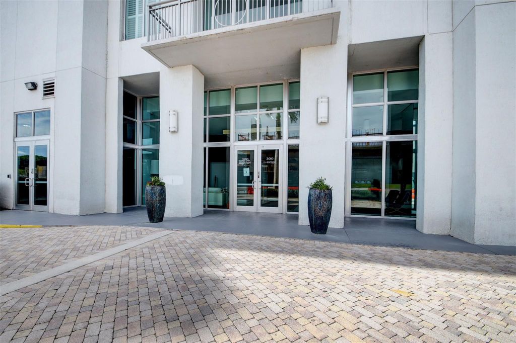Photo of 300 S Australian Ave #906, West Palm Beach, FL 33401 (MLS # F10533809)