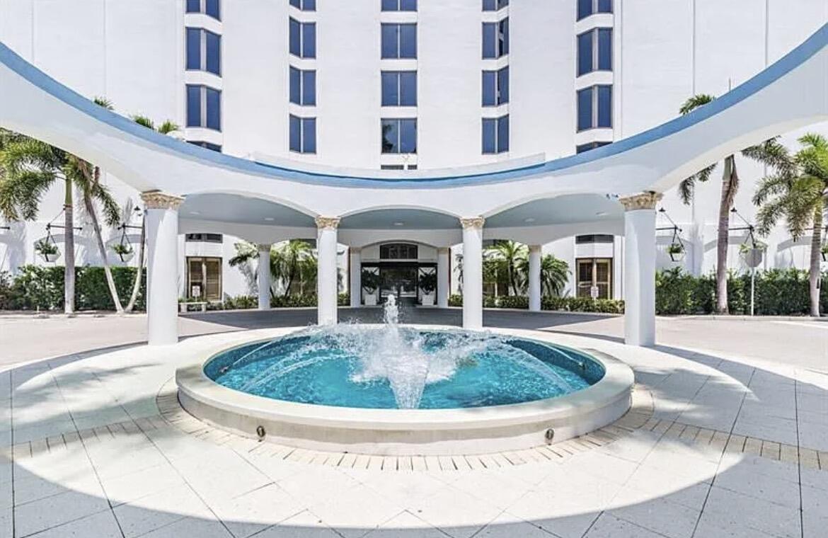 PORTOFINO SOUTH CONDO ESTATES OF SOUTH PALM BEA - Residential Lease