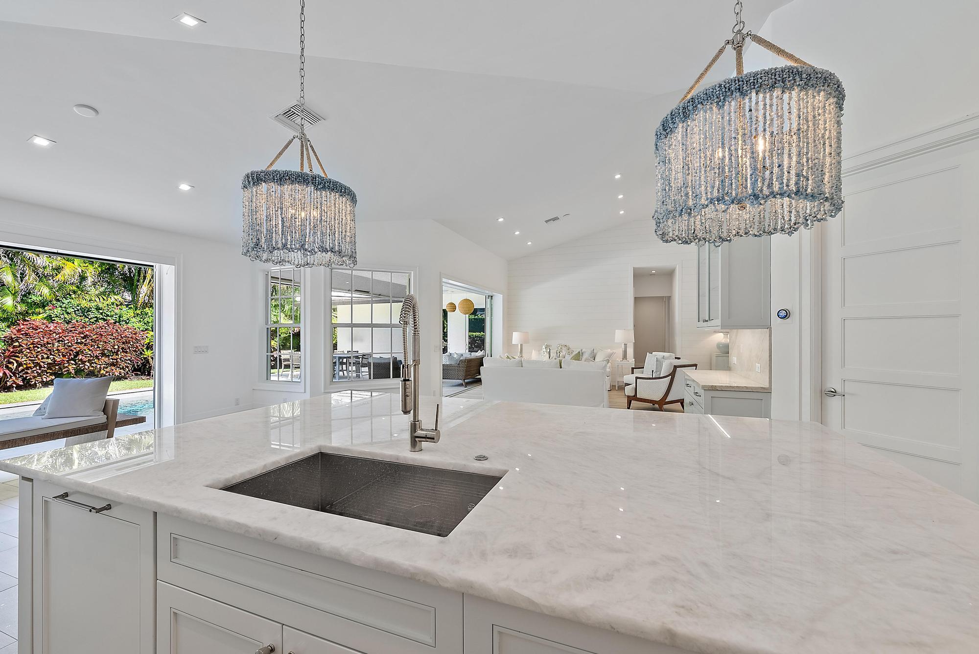 JUPITER INLET BEACH COLON - Residential