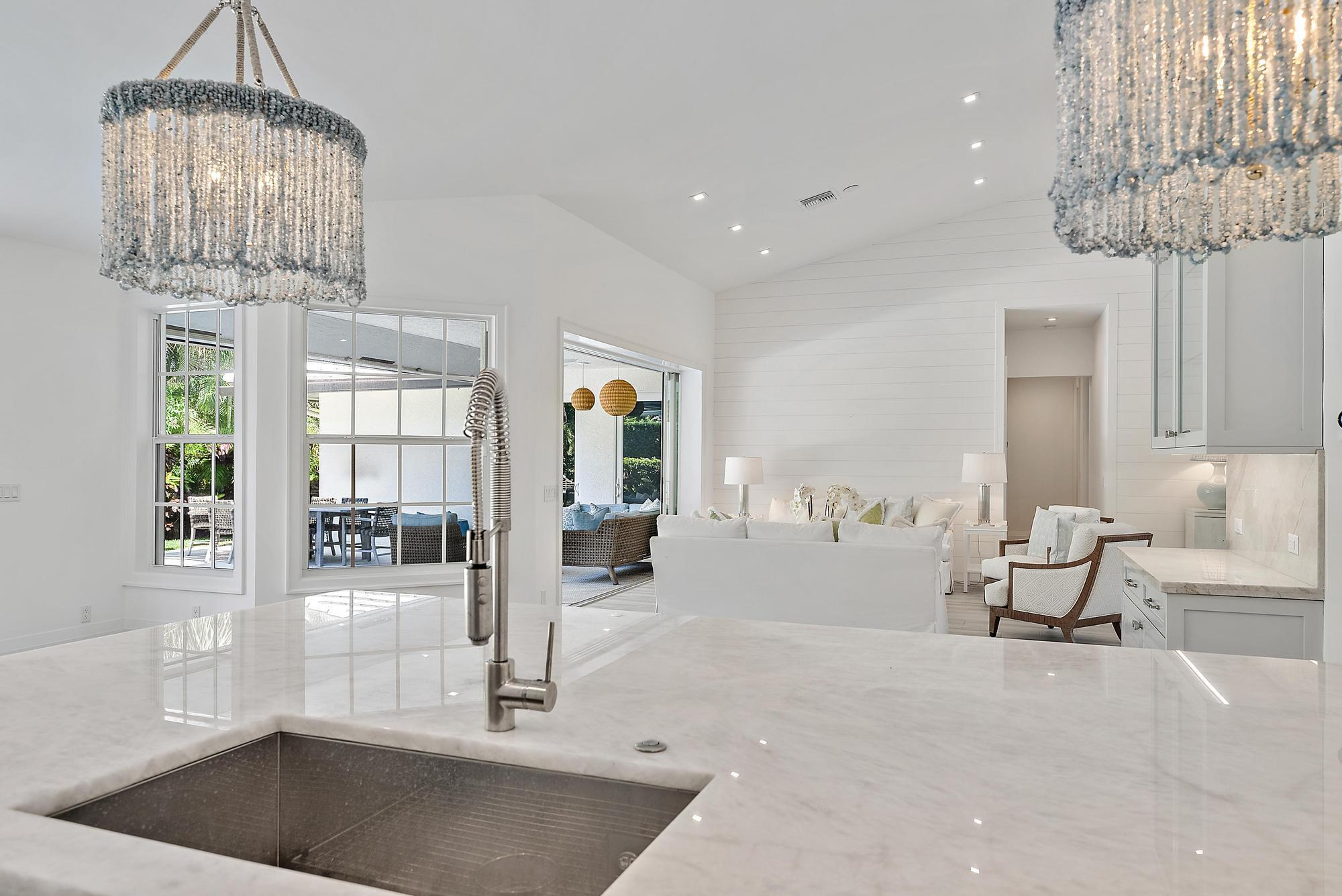 JUPITER INLET BEACH COLON - Residential