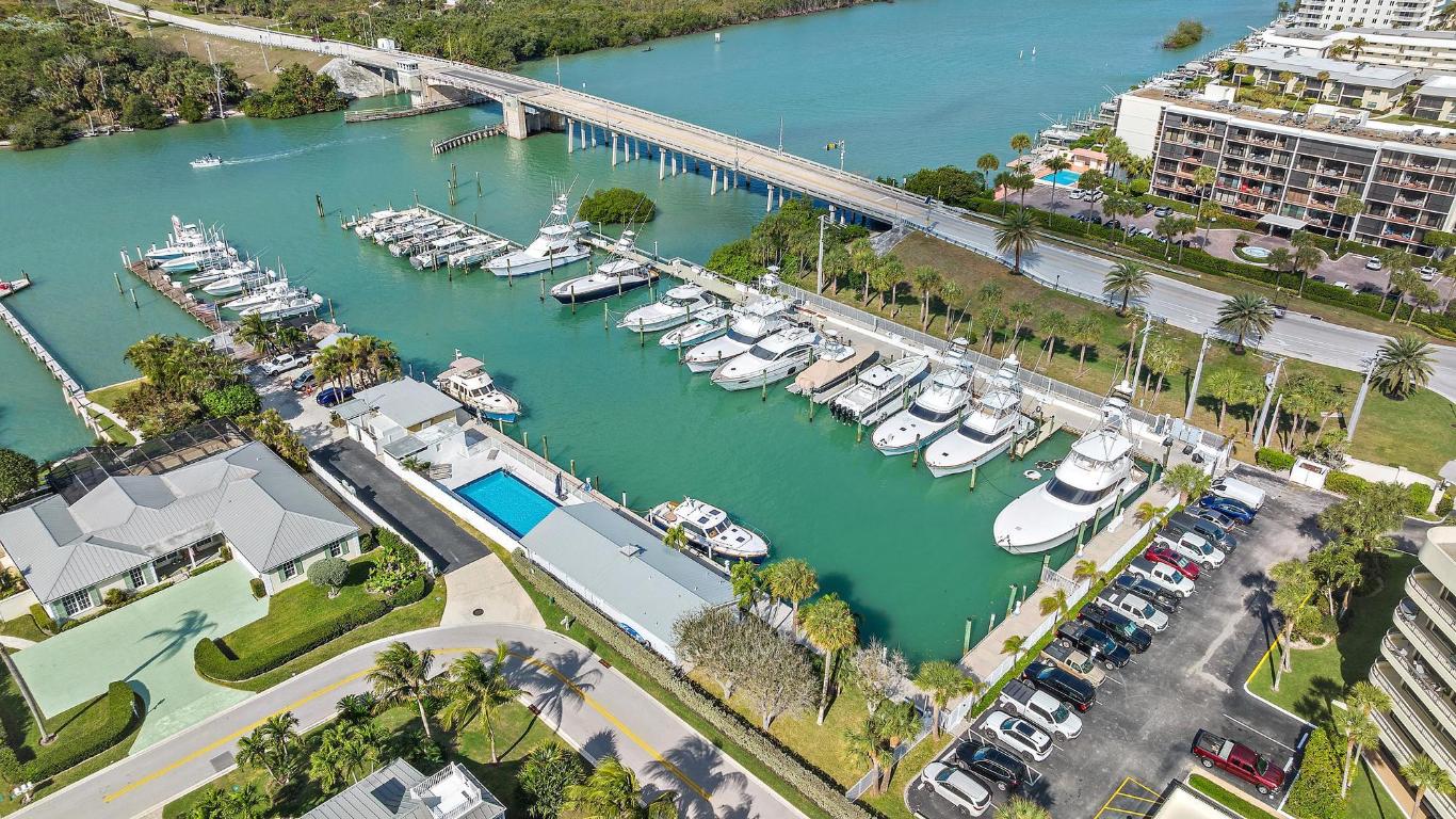 JUPITER INLET BEACH COLONY - Residential