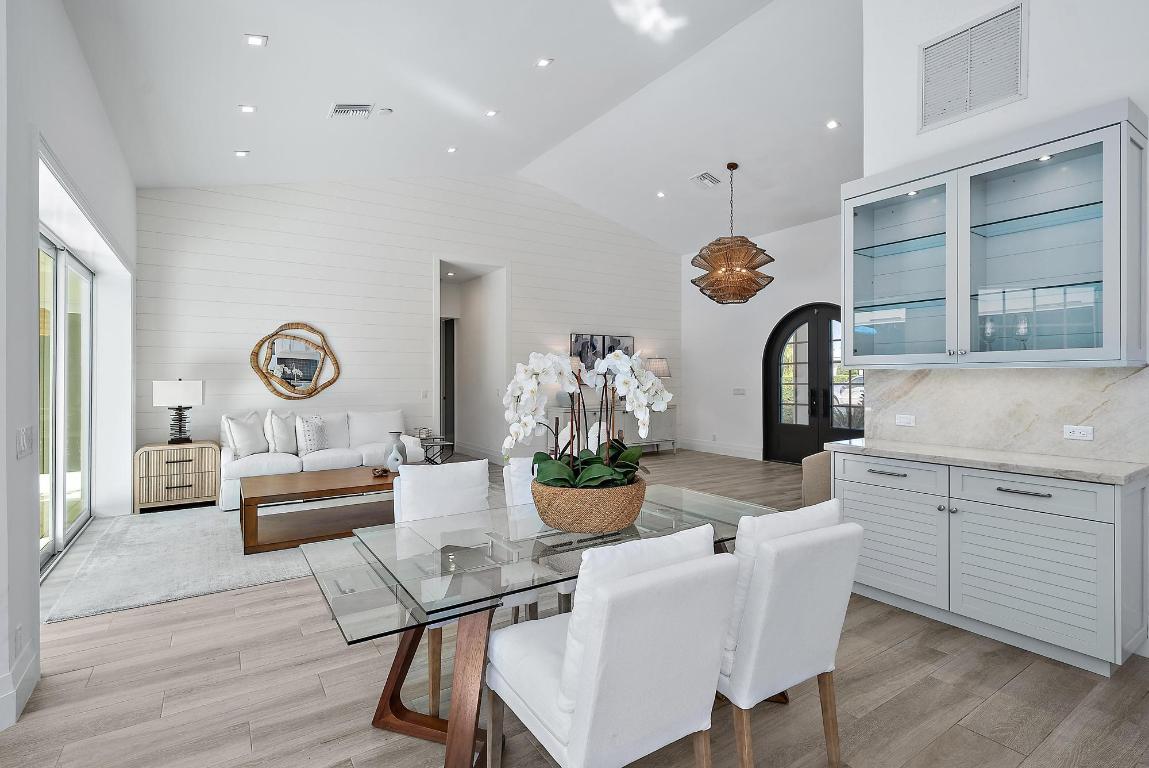 JUPITER INLET BEACH COLONY - Residential