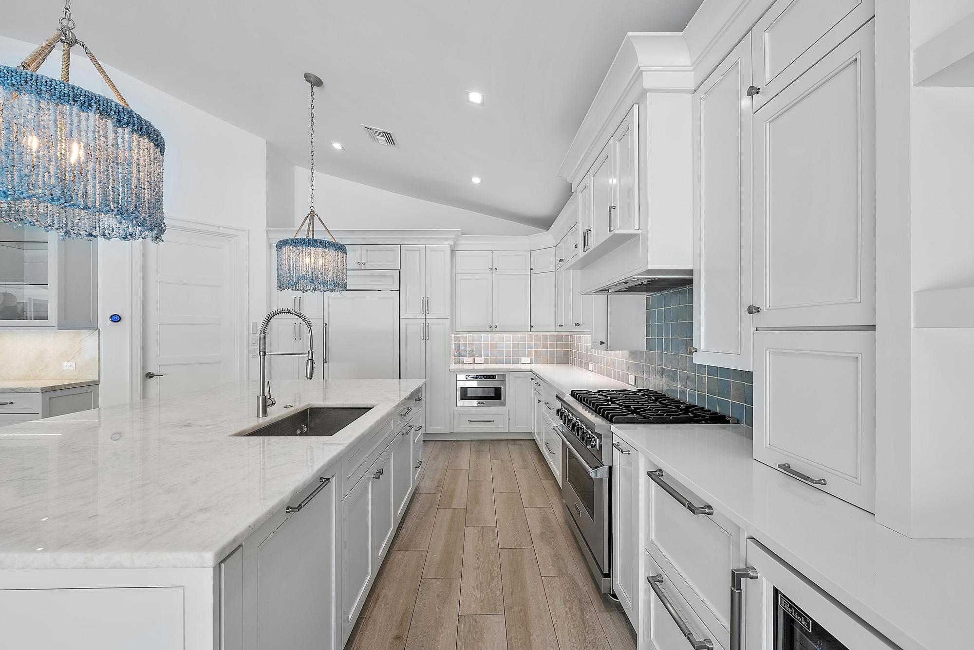 JUPITER INLET BEACH COLON - Residential