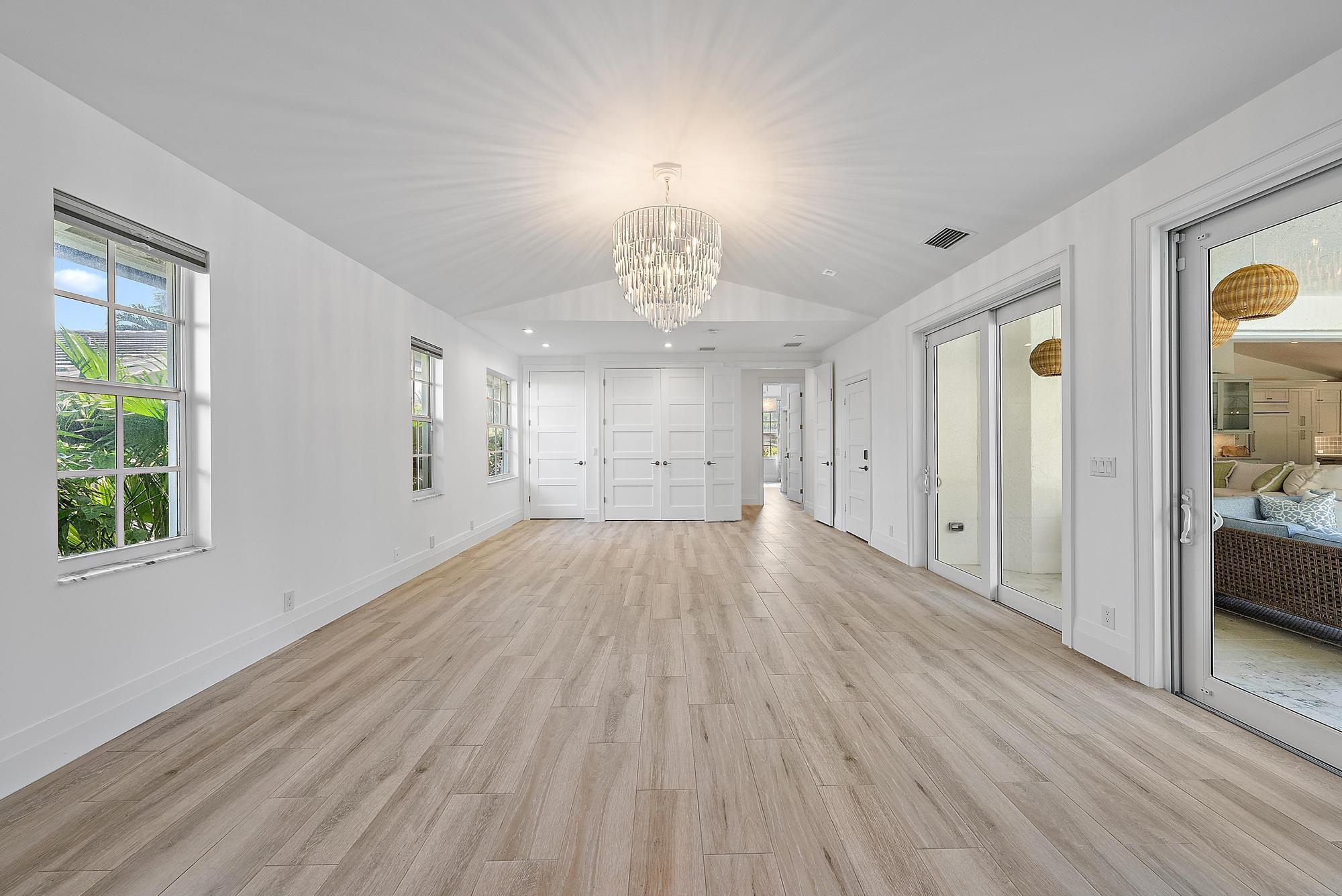 JUPITER INLET BEACH COLON - Residential