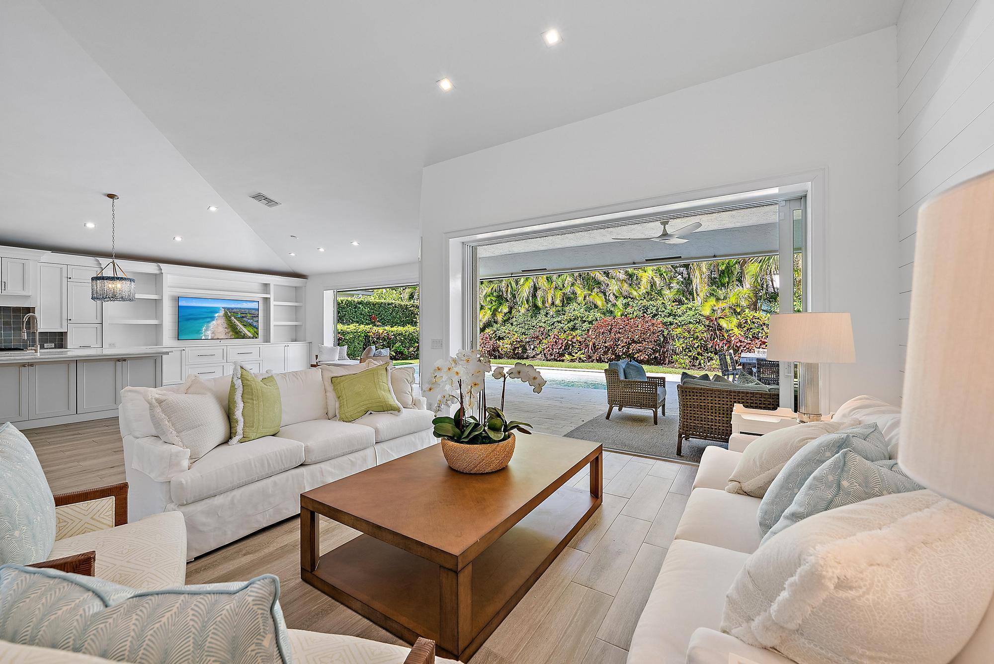 JUPITER INLET BEACH COLON - Residential