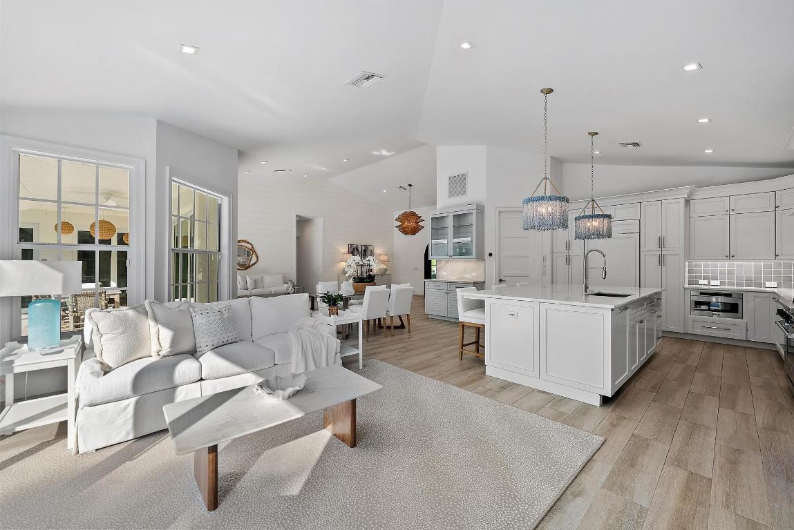 JUPITER INLET BEACH COLONY - Residential